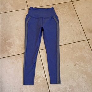 Beyond yoga purple with gray stripe space dye leggings